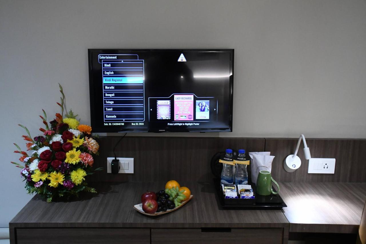 Hotel Lynq Aero Calcutta  Esterno foto