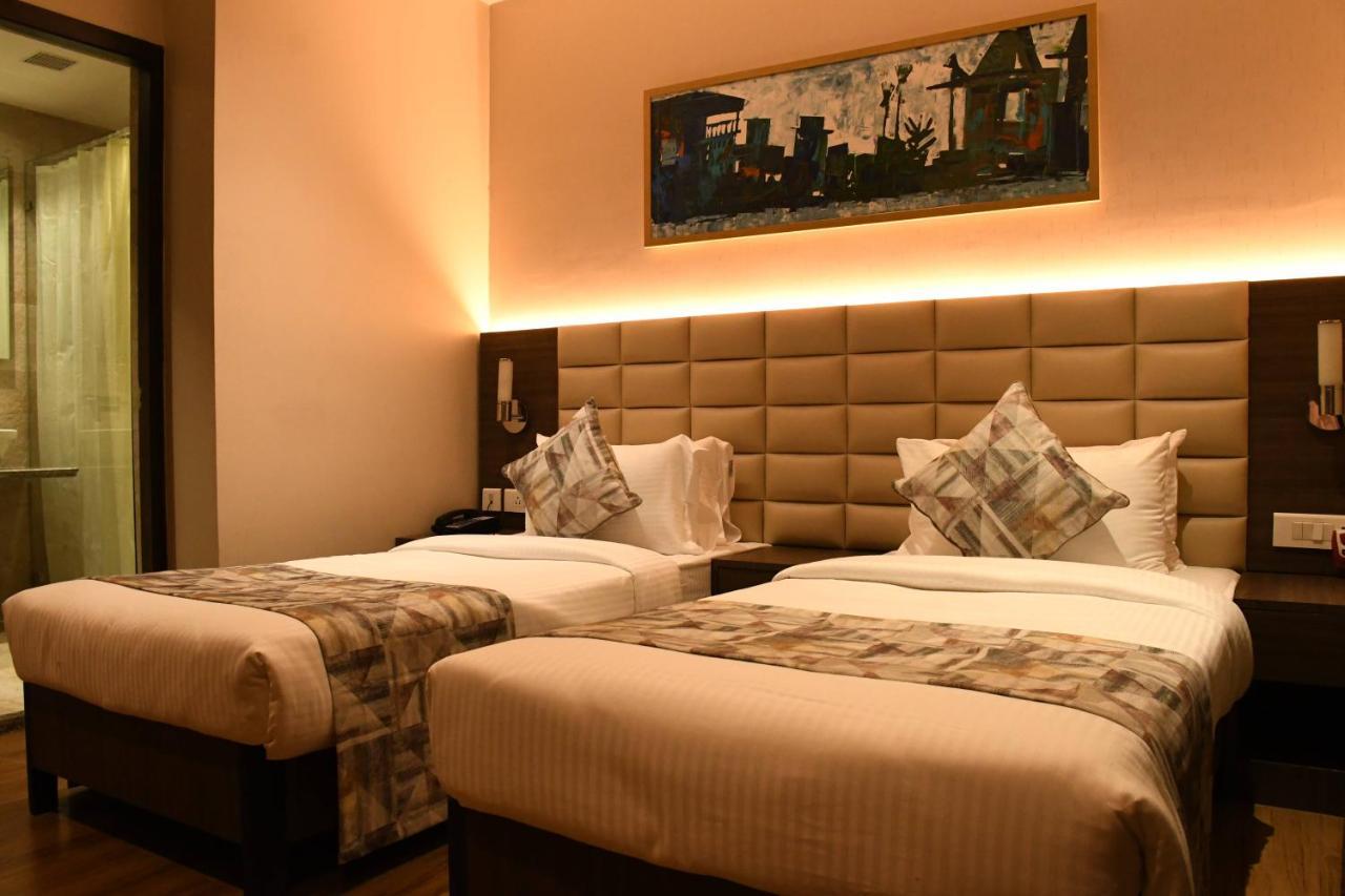 Hotel Lynq Aero Calcutta  Esterno foto